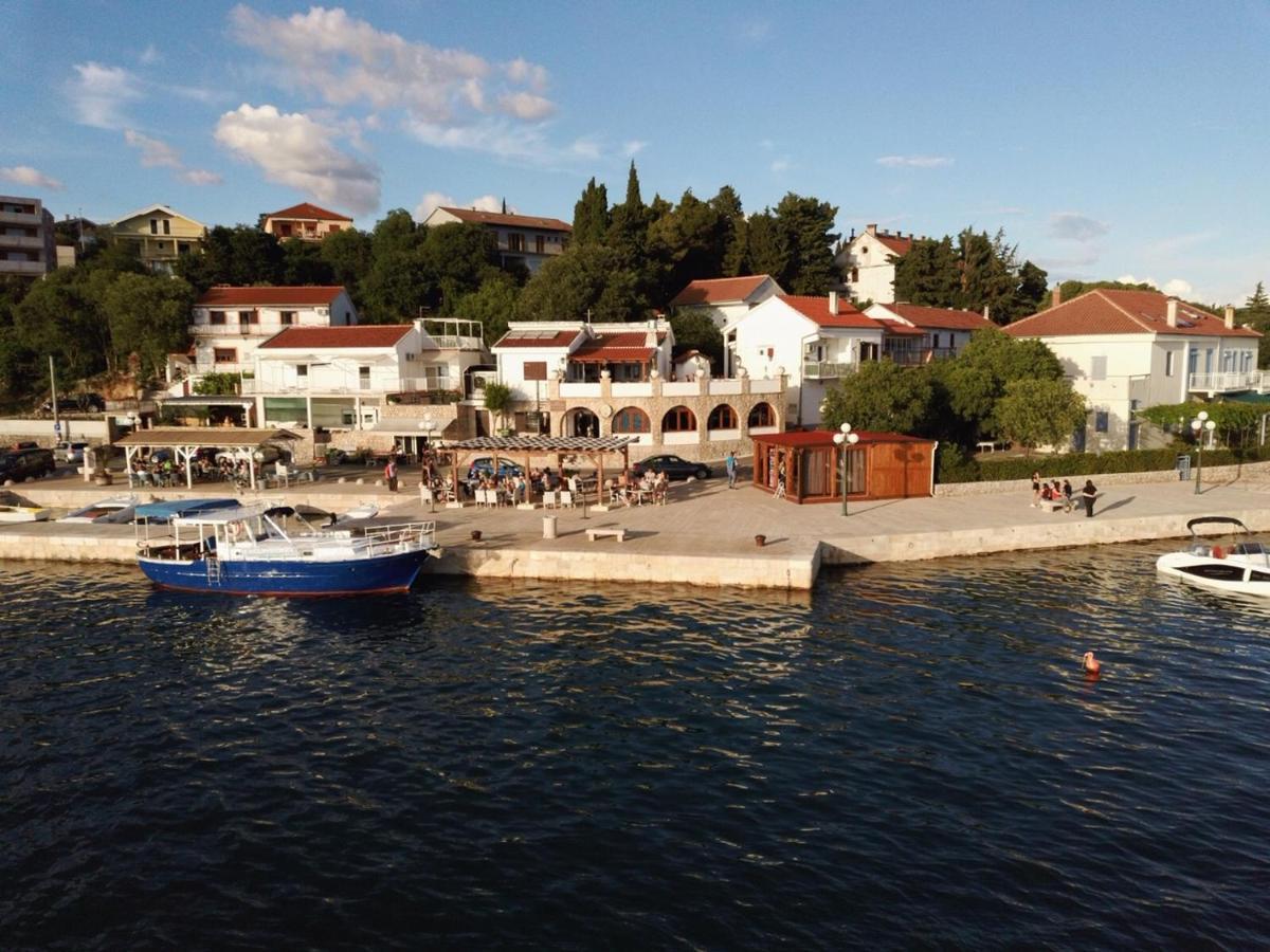 Apartmani Most Масленица Екстер'єр фото