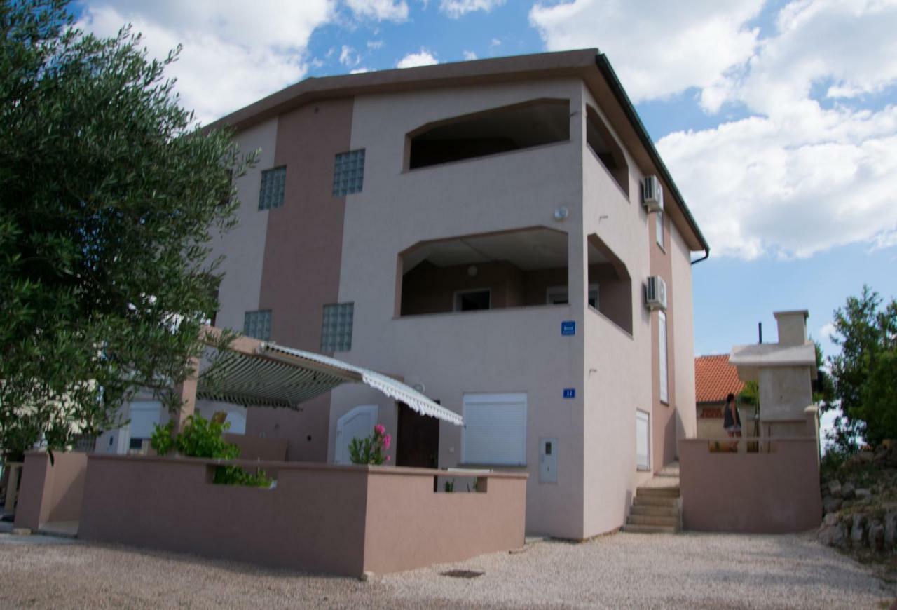 Apartmani Most Масленица Екстер'єр фото
